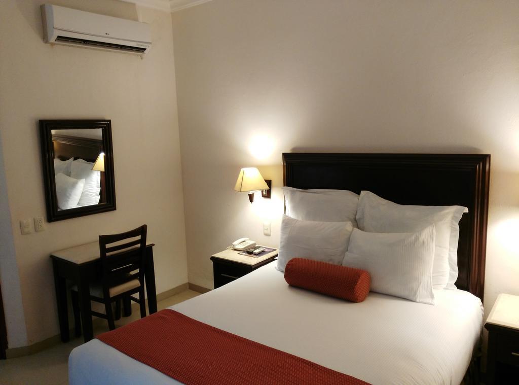Hotel Lopez Campeche Room photo